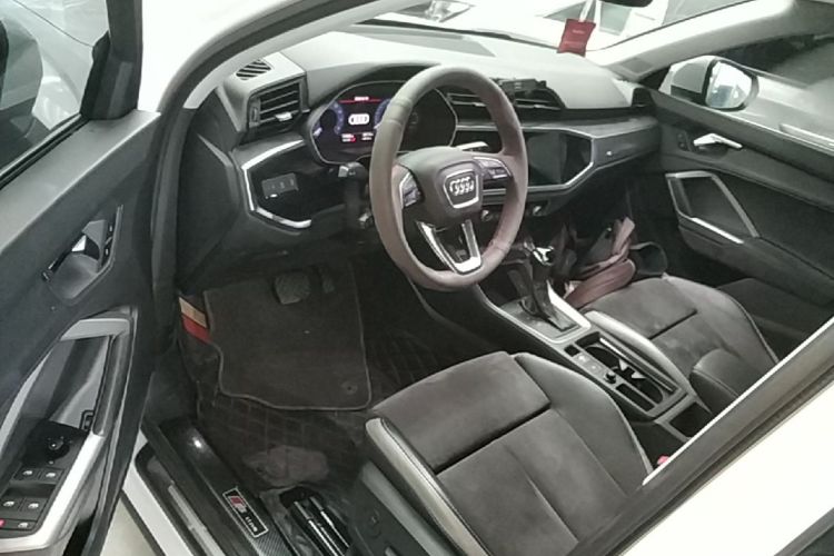 Audi Q3 2020 #16 Audi Q3 2020 car image #16