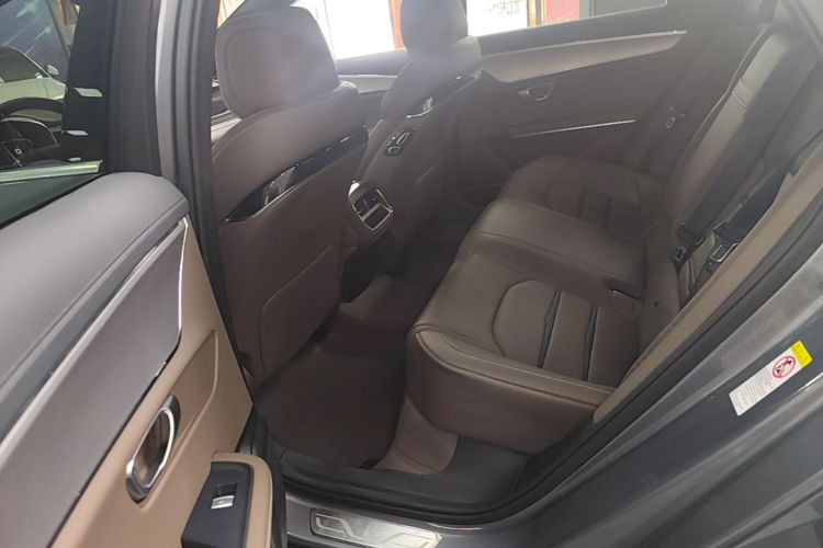 BYD Han 2021 car image #17