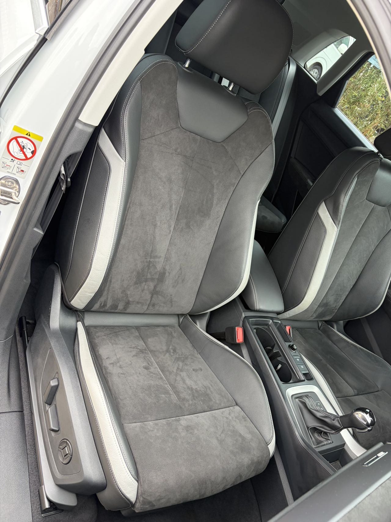 Audi Q3 2020 immagine di auto #8