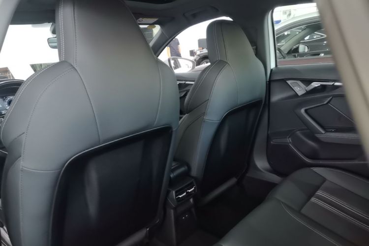 Audi A3 2024 صورة سيارة #18