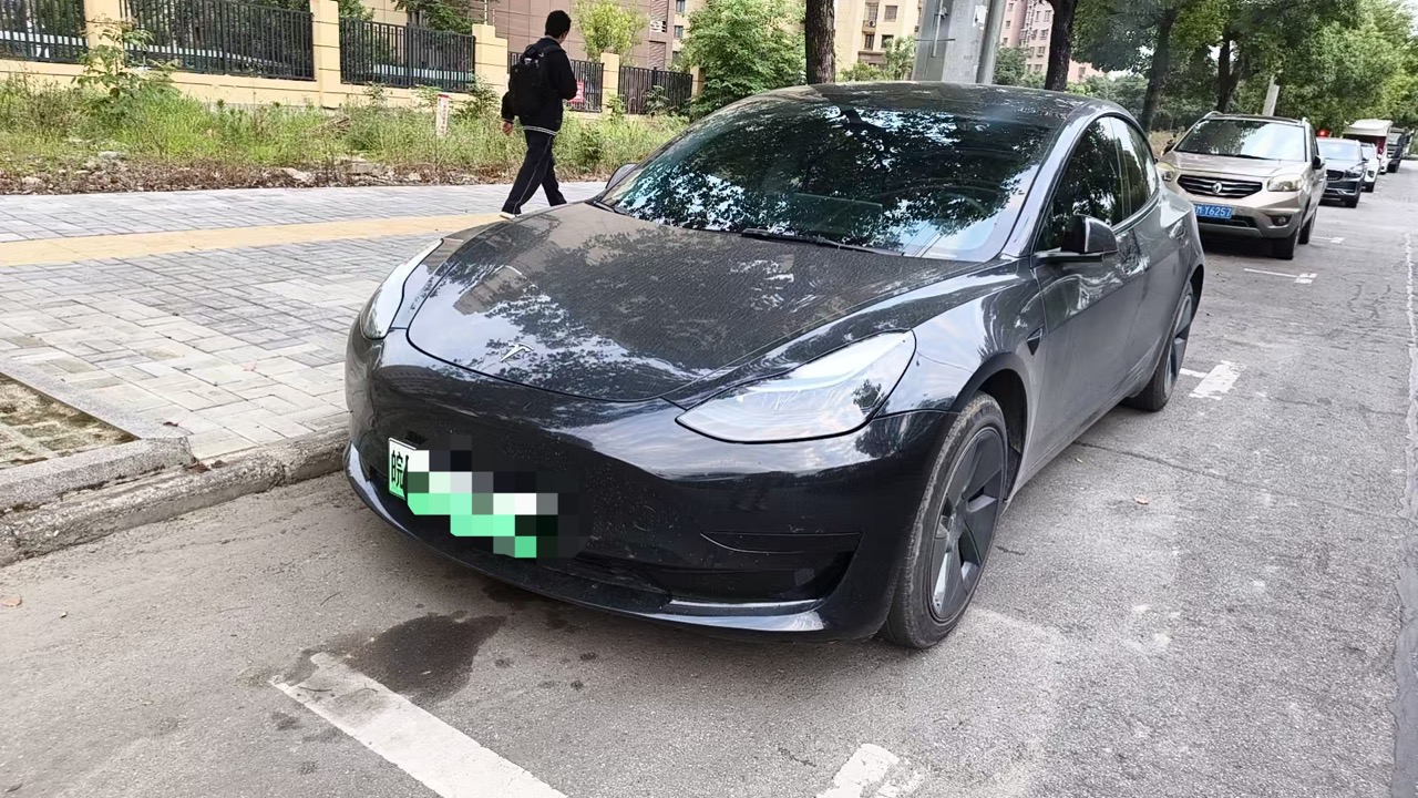 Tesla Model 3 2023 car image 