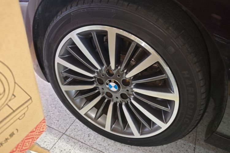 BMW 3 Series 2018 #9 BMW 3 Series 2018 car image #9