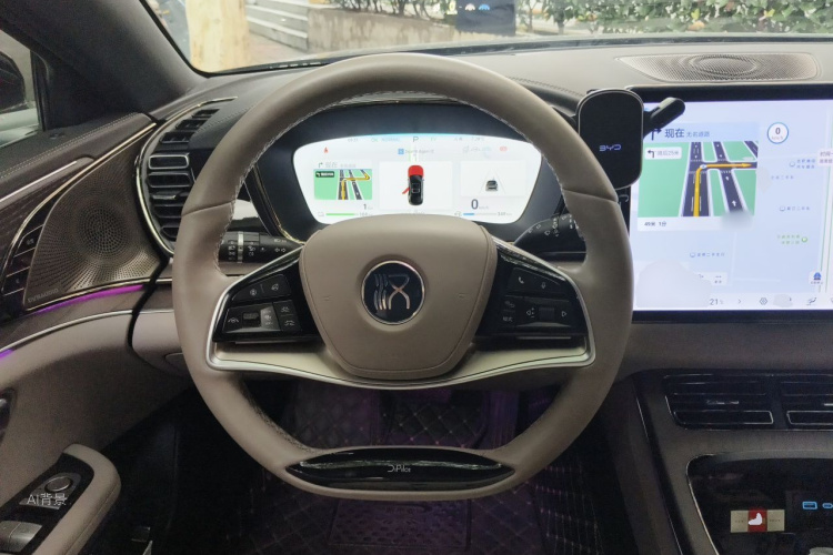 BYD Han 2024 immagine di auto #12