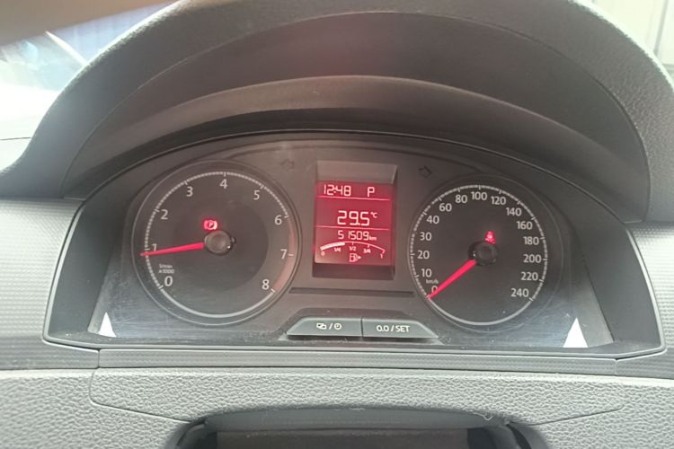 Volkswagen Santana 2018 car image #12