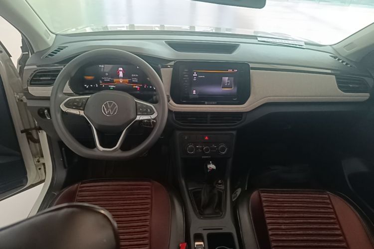 Volkswagen Tharu 2024 car image #11