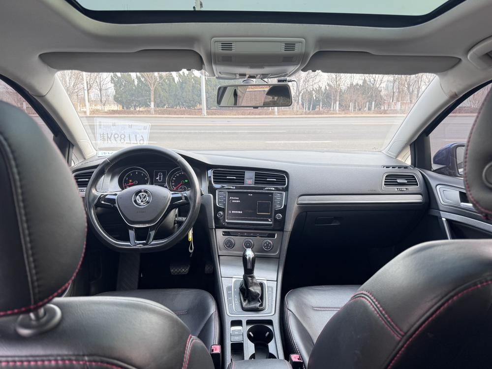 Volkswagen Golf 2014 car image #7