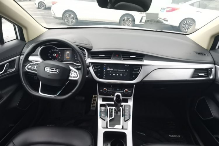 GEELY Emgrand GS 2019 car image #11