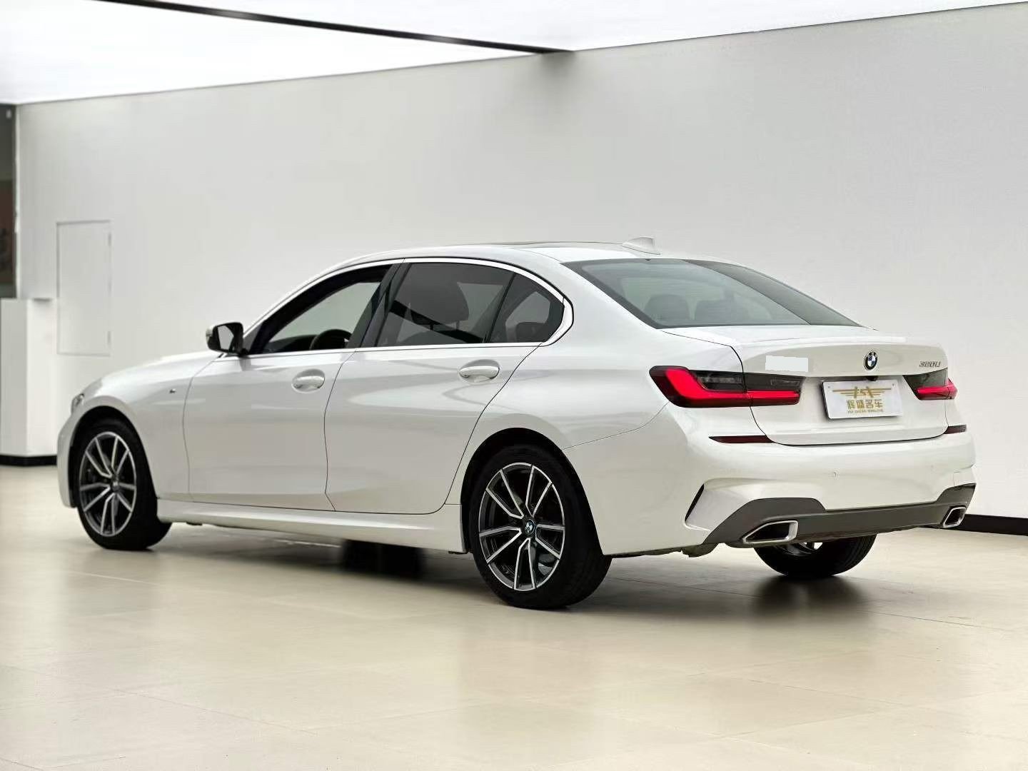 BMW 3 Series 2022 car image #8