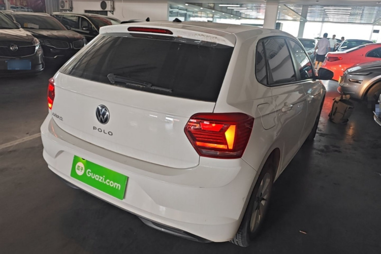 Volkswagen Polo 2023 car image #5