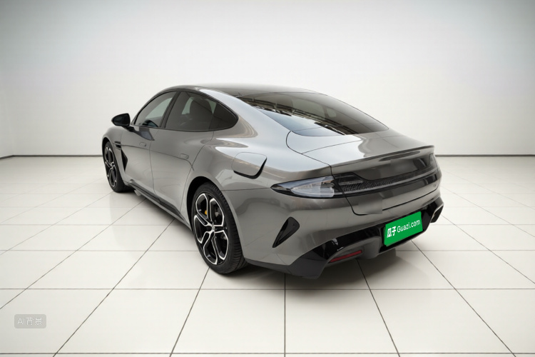 MI SU7 2025 car image #5