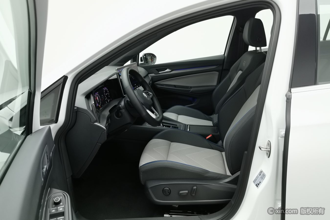 Volkswagen Golf 2026 #10 Volkswagen Golf 2026 car image #10