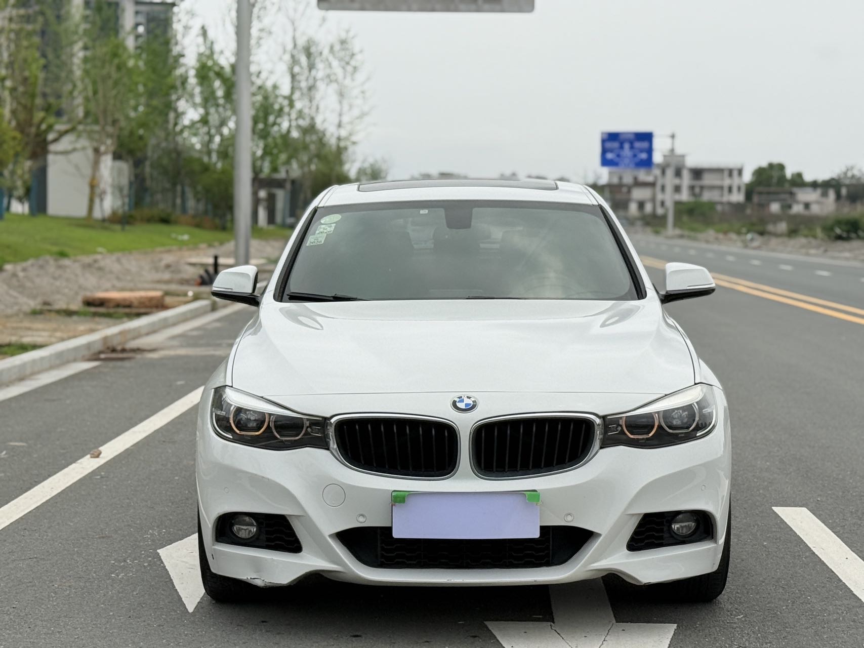 BMW 3 Series GT 2018 #4 BMW 3 Series GT 2018 изображение автомобиля #4