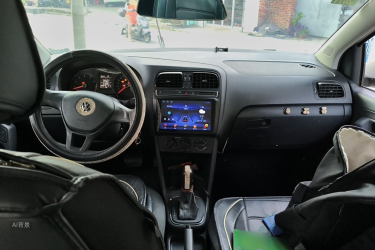 Volkswagen Polo 2019 car image #11