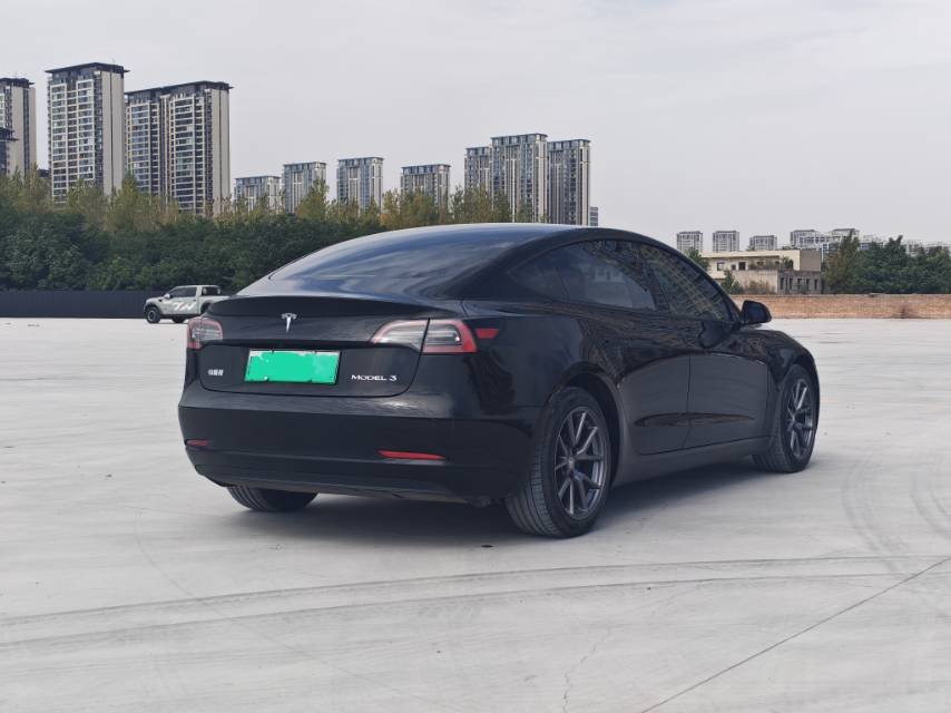Tesla Model 3 2022 صورة سيارة #6