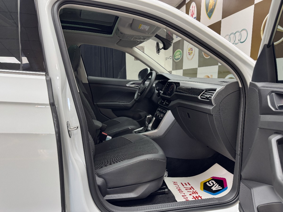 Volkswagen T-Cross 2023 #9 Volkswagen T-Cross 2023 car image #9