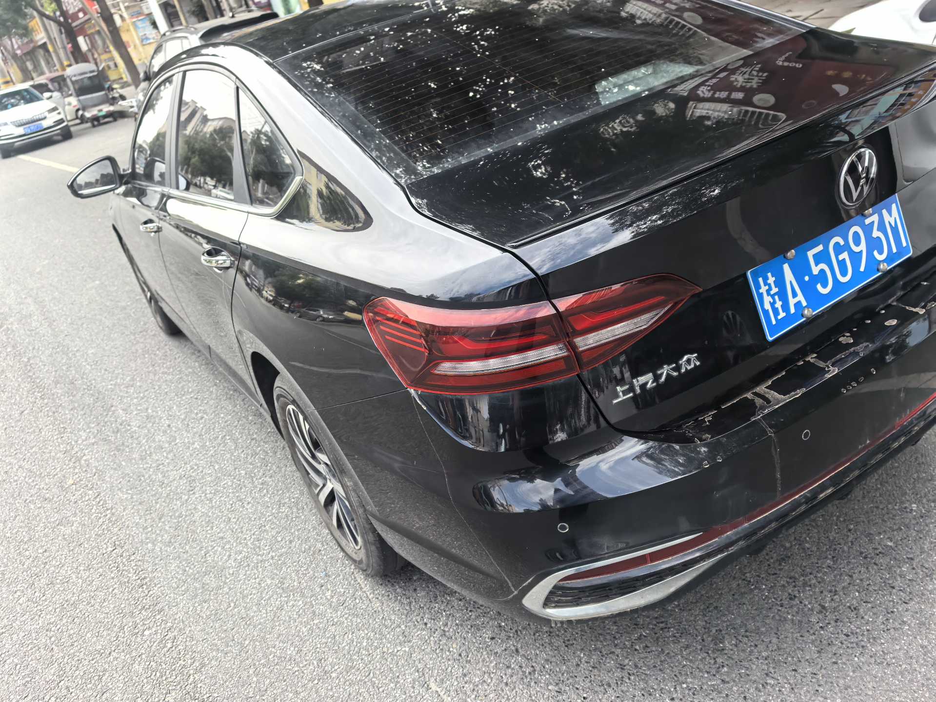 Volkswagen Lavida 2025 imagen de coche #2