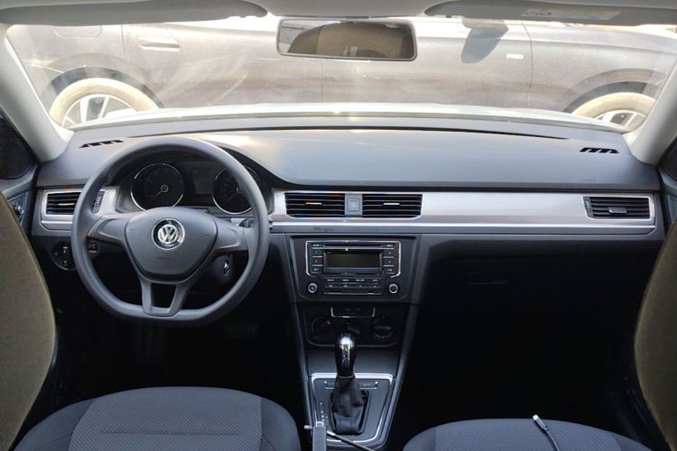 Volkswagen Bora 2020 car image #11