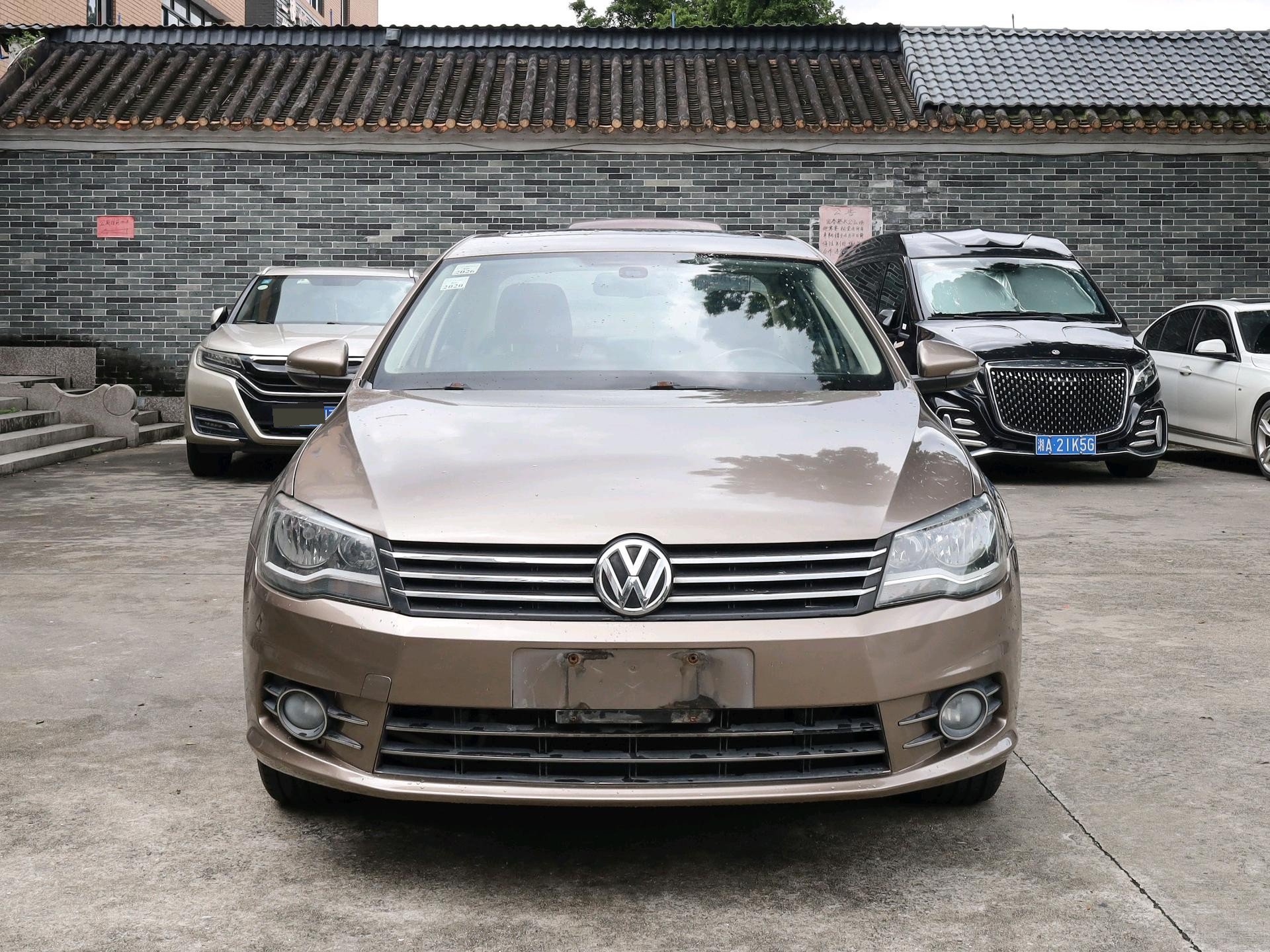 Volkswagen Bora 2013 immagine di auto #2