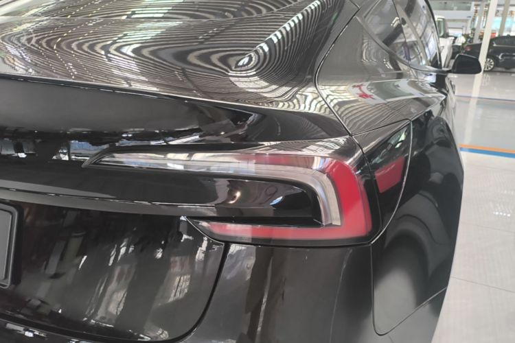 Tesla Model 3 2025 #8 Tesla Model 3 2025 car image #8