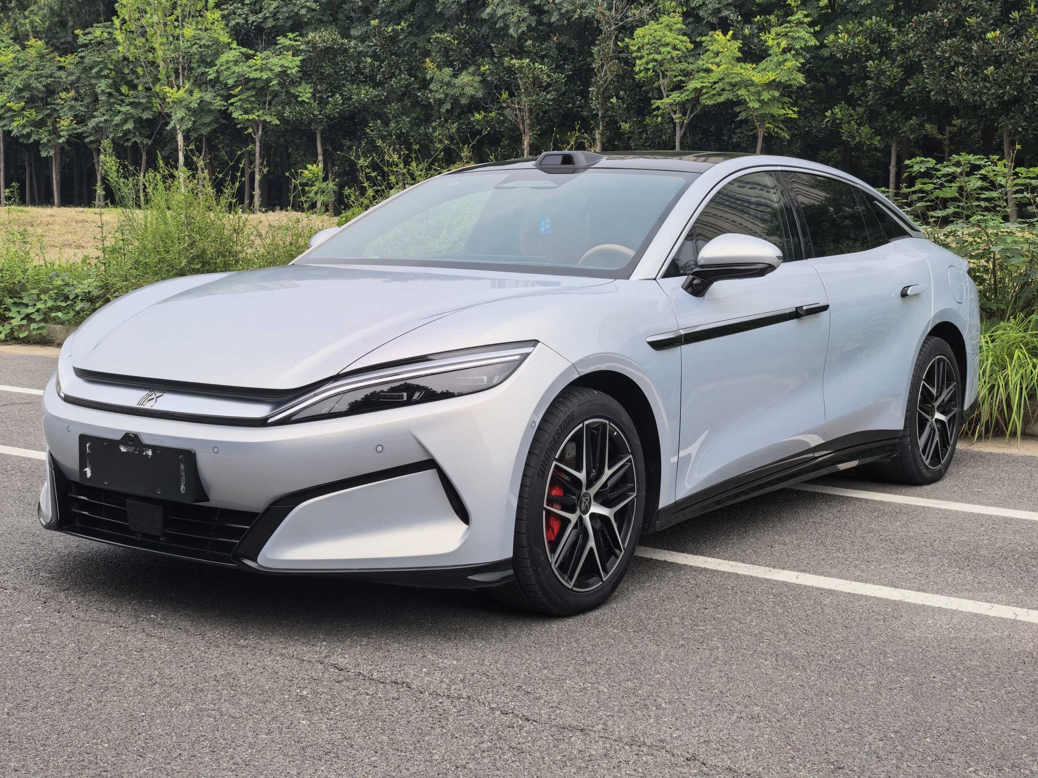 BYD HanL 2025 BYD HanL 2025 car image