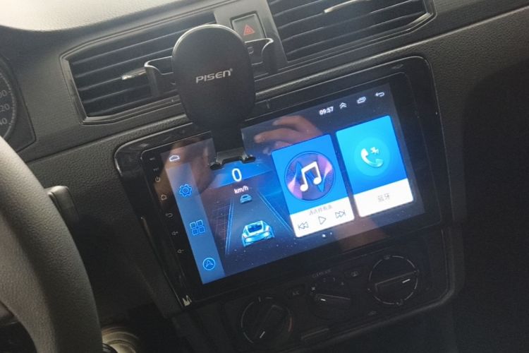 Volkswagen Santana 2019 #13 Volkswagen Santana 2019 car image #13