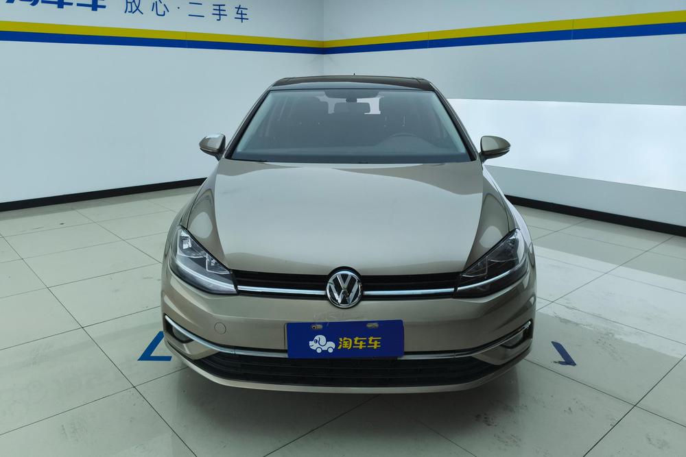 Volkswagen Golf 2020 car image #2