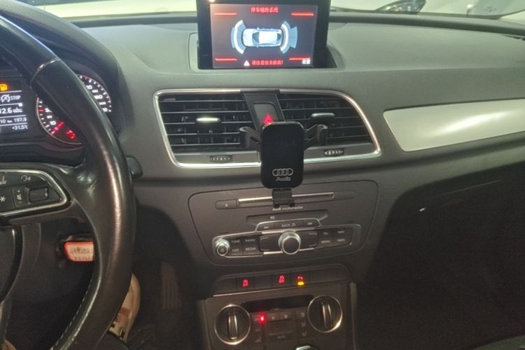 Audi Q3 2016 #15 Audi Q3 2016 car image #15