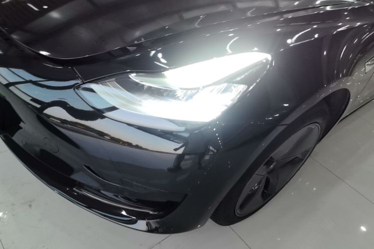 Tesla Model 3 2020 car image #23