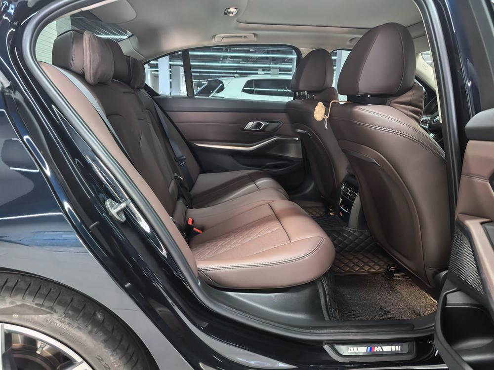 BMW 3 Series 2023 car image #23