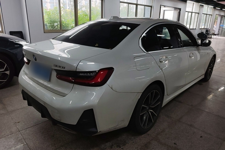 BMW 3 Series 2024 car image #7