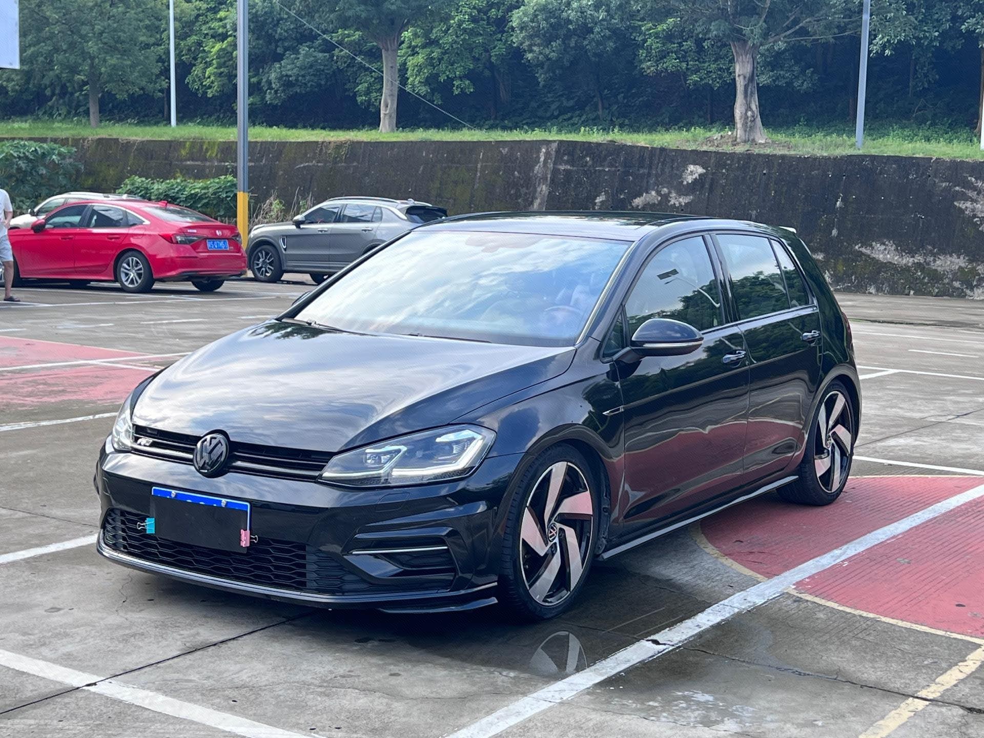 2018 immagine di auto 