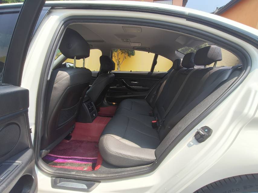 BMW 3 Series 2019 car image #5