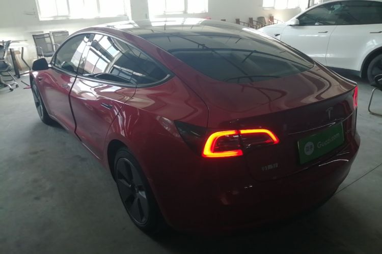Tesla Model 3 2022 car image #5