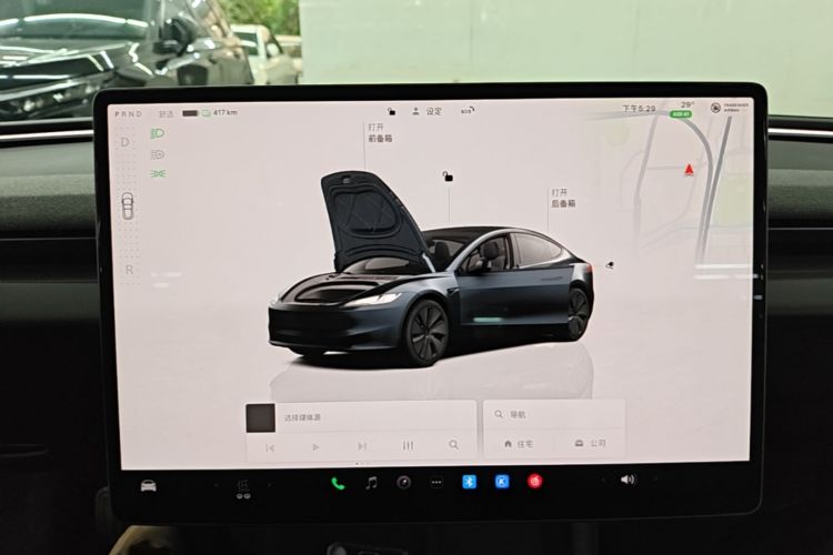 Tesla Model 3 2025 car image #13