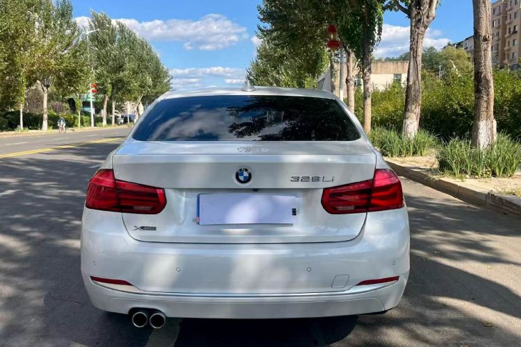 BMW 3 Series 2017 immagine di auto #6