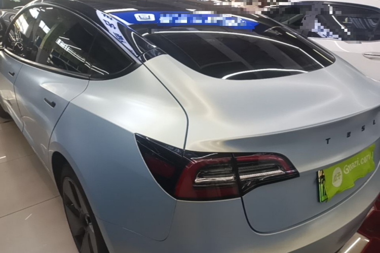 Tesla Model 3 2021 immagine di auto #5