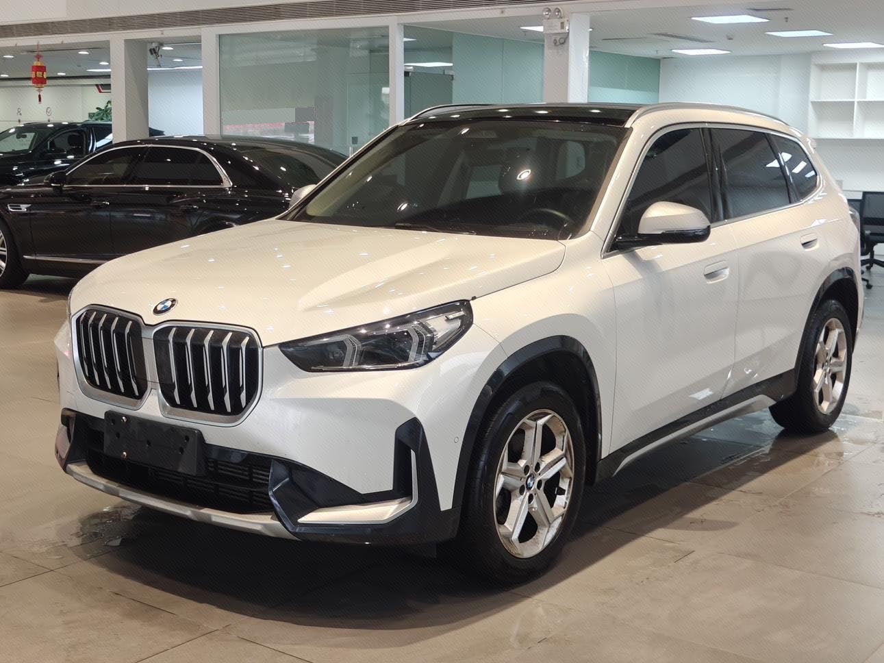 BMW X1 2023 BMW X1 2023 car image