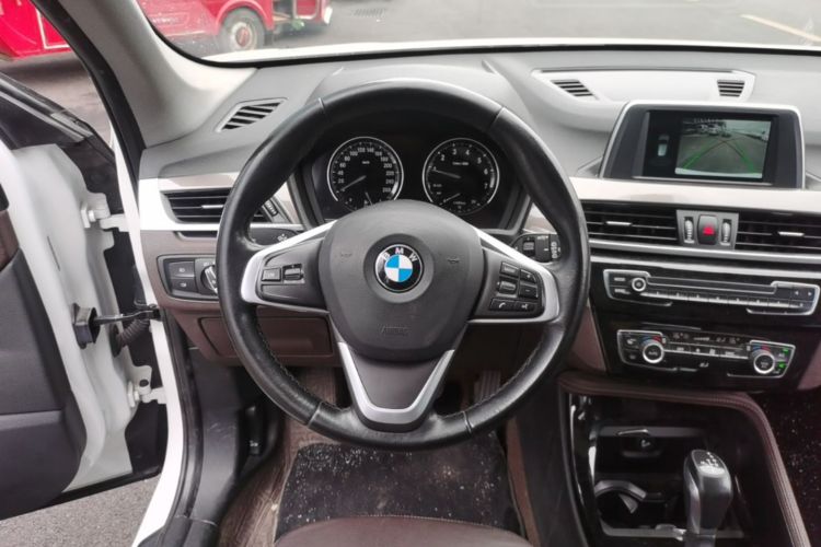 BMW X1 2018 car image #11