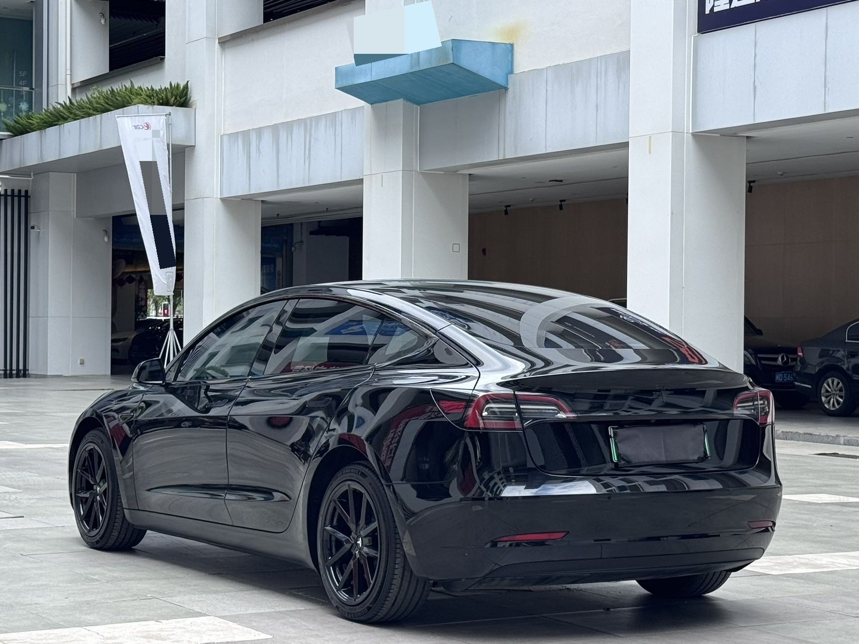 Tesla Model 3 2021 car image #9