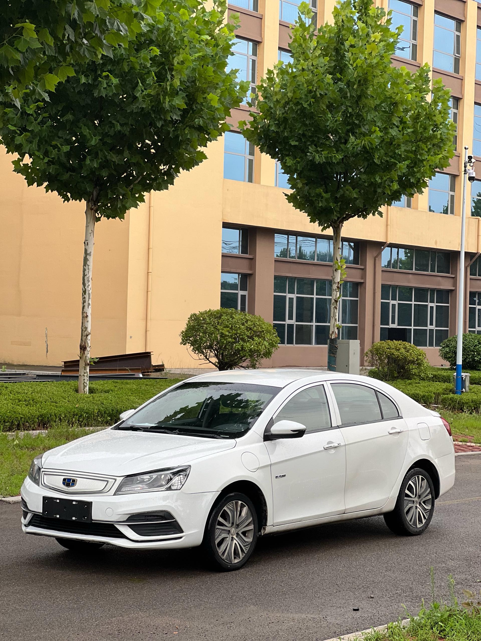 GEELY Emgrand New Energy 2019 GEELY Emgrand New Energy 2019 car image