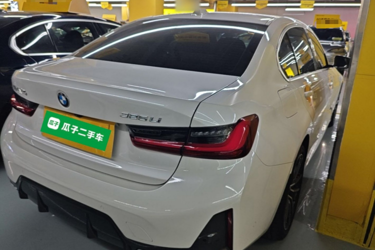 BMW 3 Series 2023 #5 BMW 3 Series 2023 car image #5