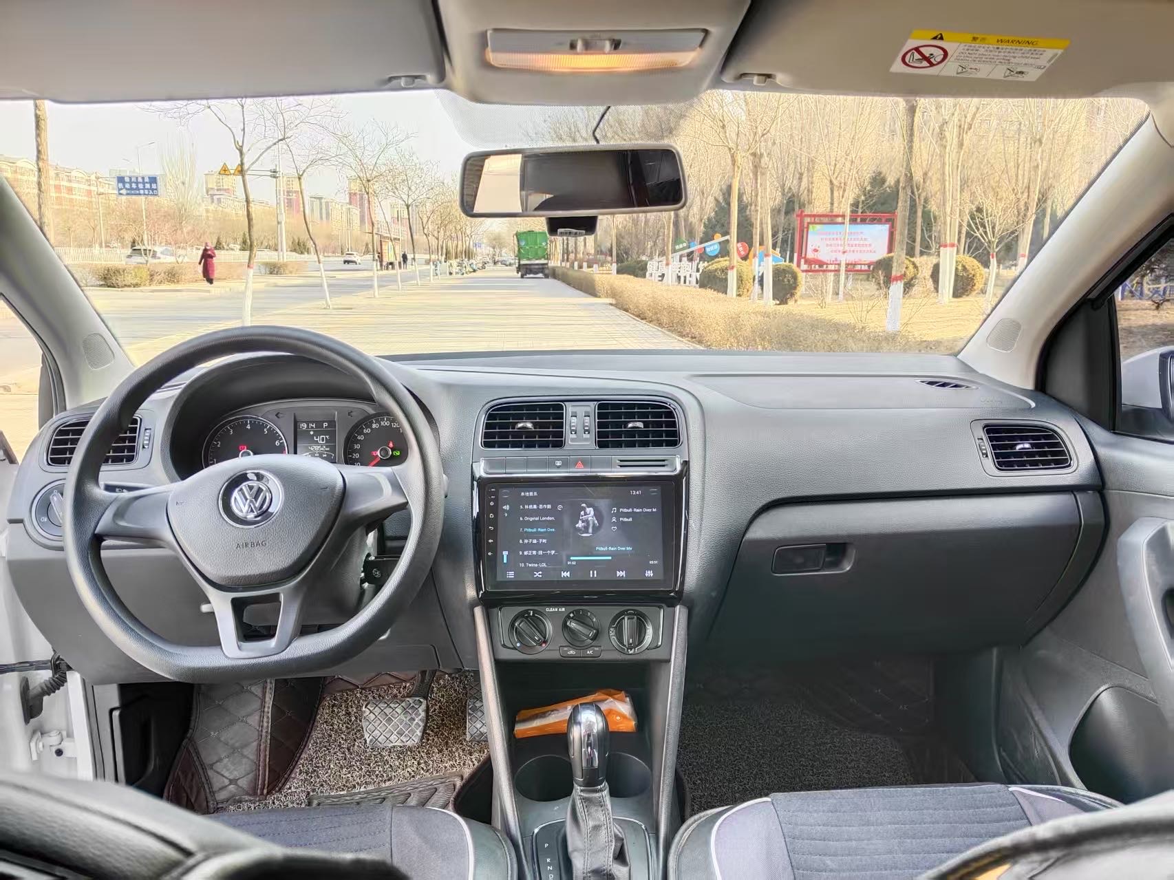 Volkswagen Polo 2017 #5 Volkswagen Polo 2017 car image #5