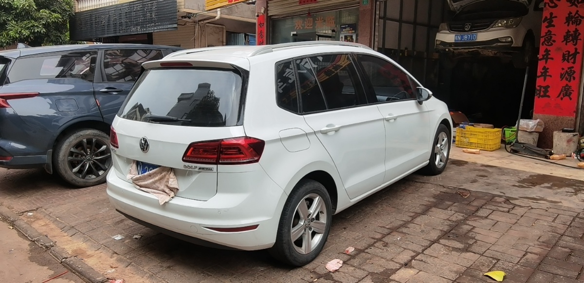 Volkswagen Golf Sportsvan 2017 #4 Volkswagen Golf Sportsvan 2017 car image #4