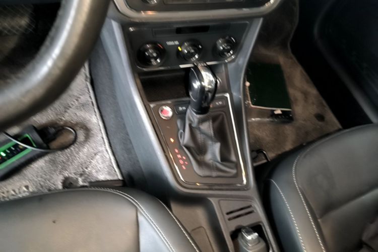 Volkswagen Lavida 2017 car image #14