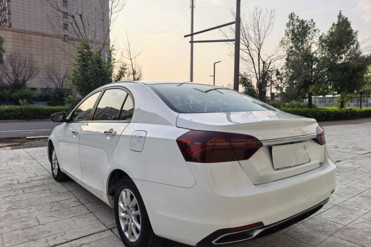 GEELY Emgrand 2021 car image #7