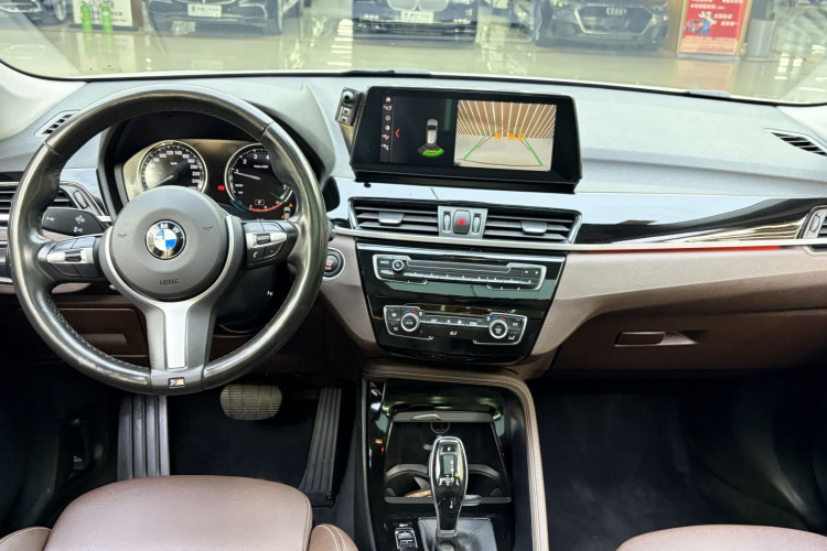 BMW X1 2020 car image #12