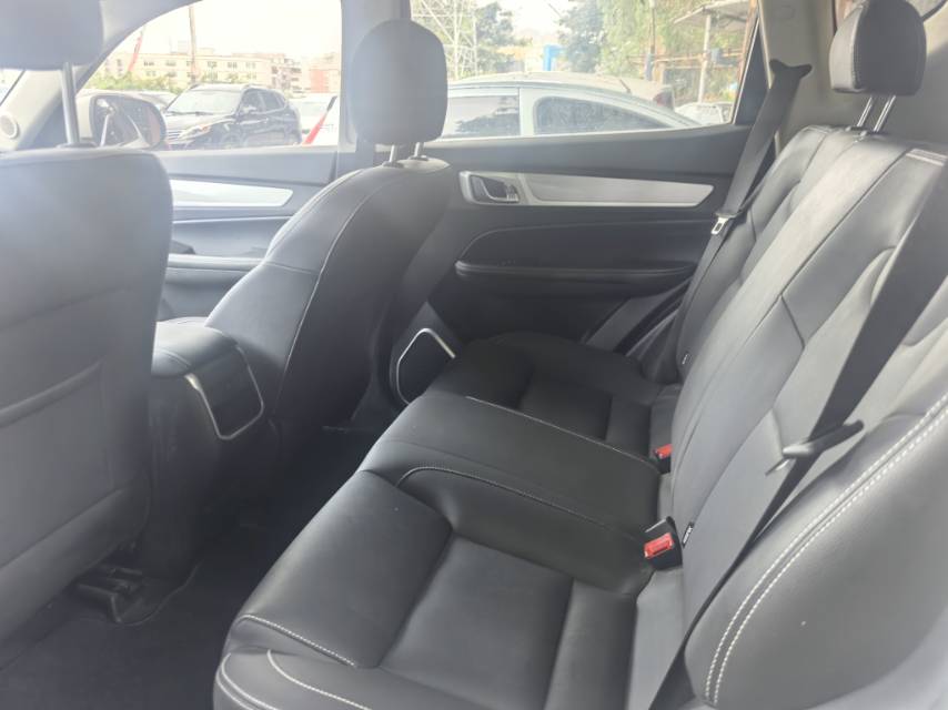 GEELY Vision X6 2019 car image #4