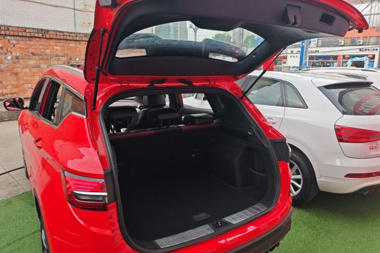 GEELY Coolray 2019 immagine di auto #19