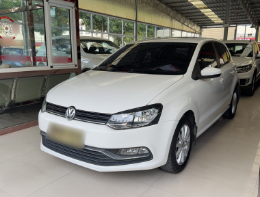 Volkswagen Polo 2016 car image 