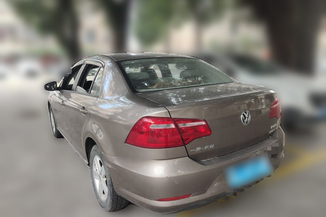 Volkswagen Bora 2014 car image #3